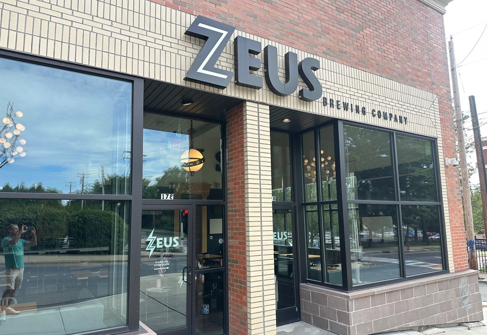 Zeus Brewing Company Outside